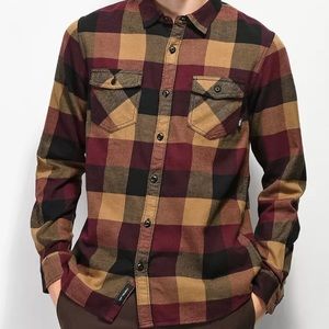 men’s vans off the wall plaid button down shirt